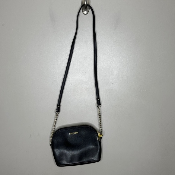 Steve Madden Black & Gold Done Crossbody Bag - Picture 1 of 6